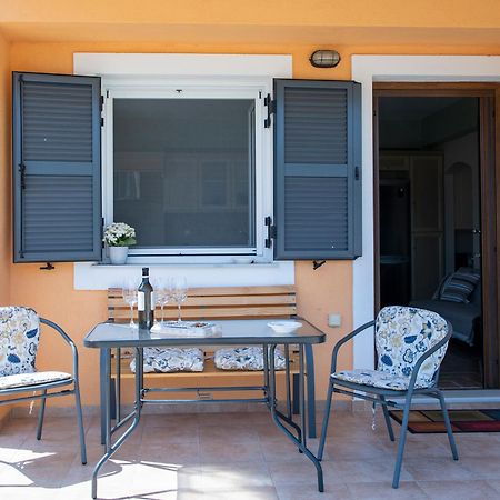 הוילה Aegina Nick'S House מראה חיצוני תמונה