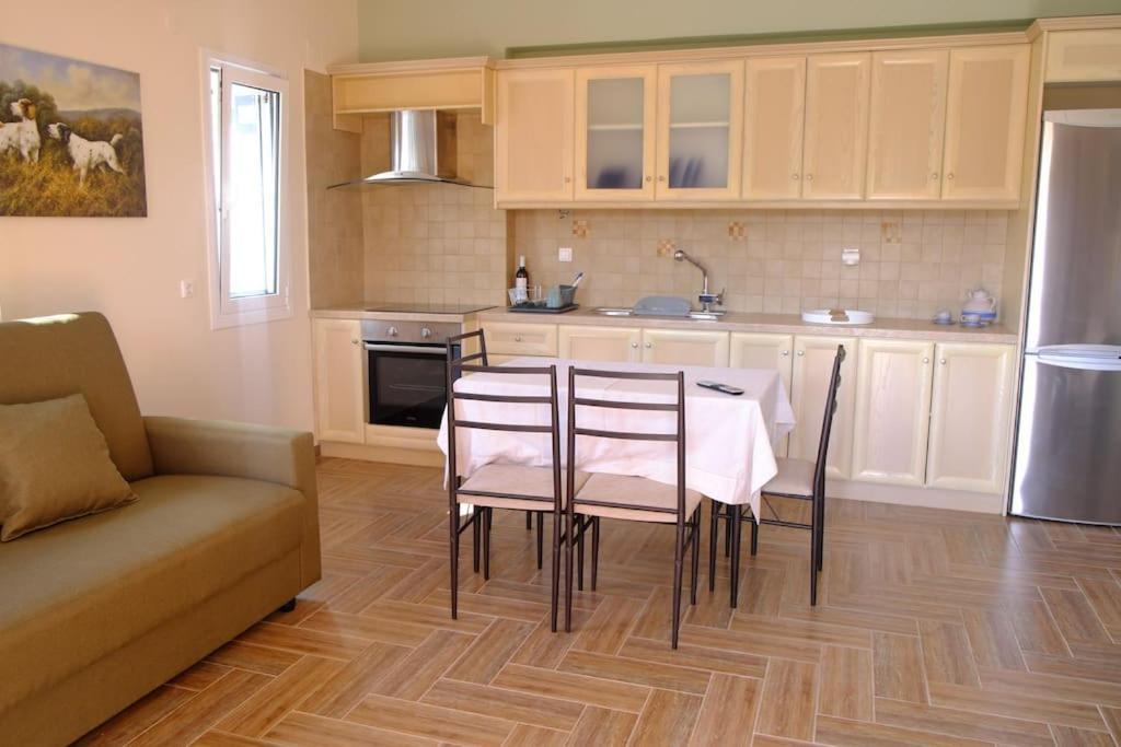 הוילה Aegina Nick'S House מראה חיצוני תמונה